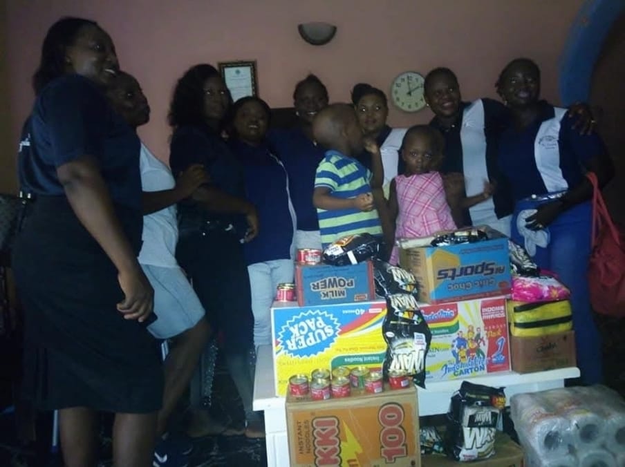 Volunteer assisting a vulnerable family